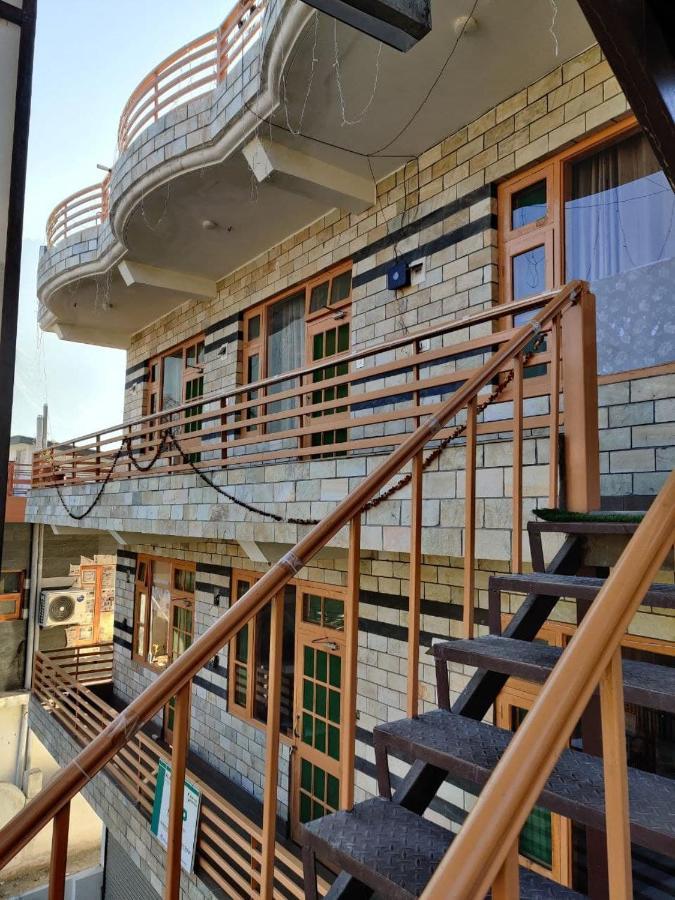 Mathan View Homestay - 3Min Drive To Kullu-Manali Airport Shamshi Exterior photo